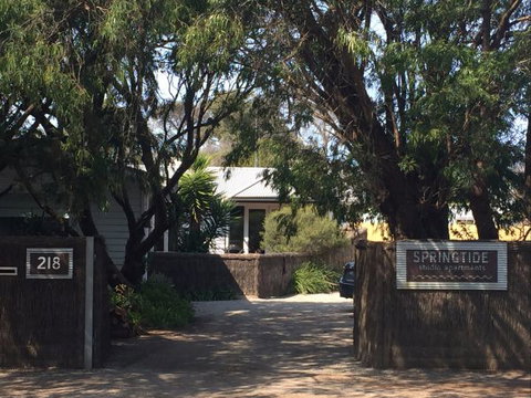 Springtide Studio Apartments - Accommodation Fremantle 4