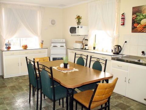 Squatters Cottage - Accommodation Fremantle 1