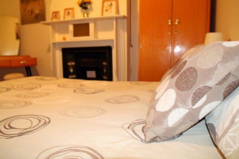 Squatters Cottage - Accommodation Fremantle 2