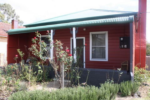 The Red House - Accommodation Fremantle 0