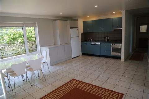 A Beach House Near Manly Two - Accommodation Fremantle 2