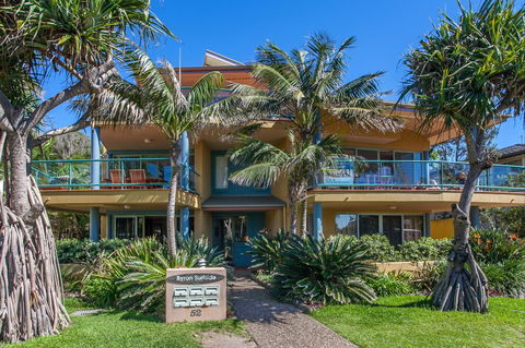 Apartment Three Surfside - Ocean Views - Accommodation Fremantle 0