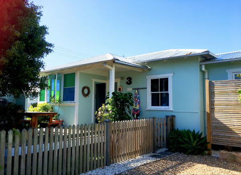 Atlantis Seafarers Cottage - Accommodation Fremantle 0