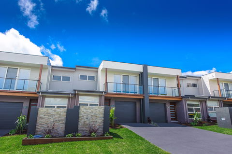 Escape At Nobbys - Accommodation Fremantle 1
