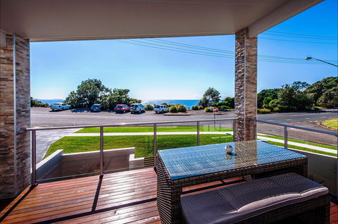 Escape At Nobbys - Accommodation Fremantle 2
