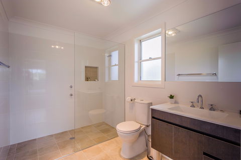 Escape At Nobbys - Accommodation Fremantle 6