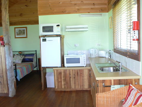 Gaddleen Grove Cottages - Accommodation Fremantle 2