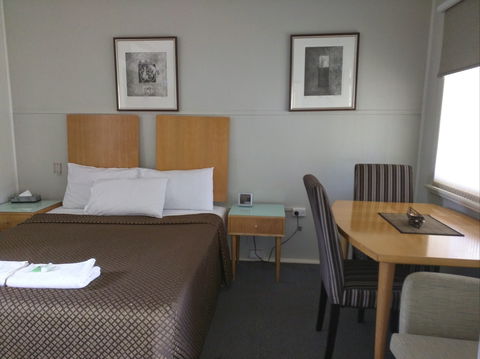 Glenwood Tourist Park And Motel - Accommodation Fremantle 1