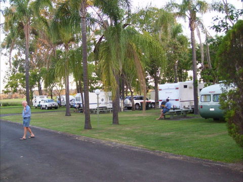 Glenwood Tourist Park And Motel - Accommodation Fremantle 3