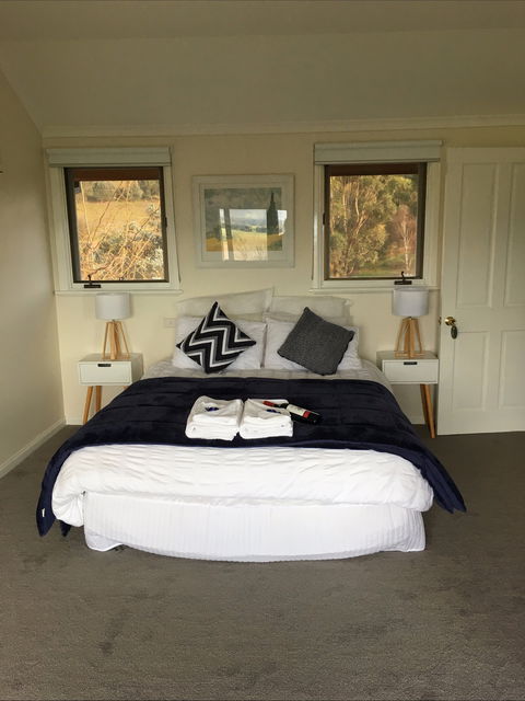 Rosewhite House BnB - Accommodation Fremantle 2