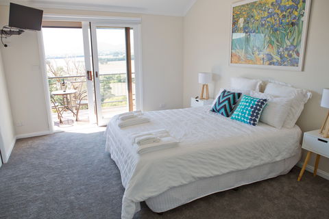 Rosewhite House BnB - Accommodation Fremantle 3