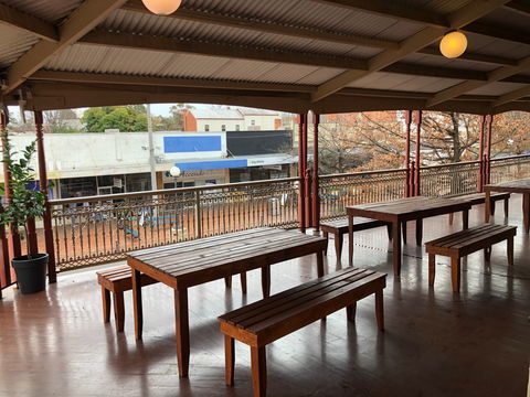 Royal Hotel Corowa - Accommodation Fremantle 0