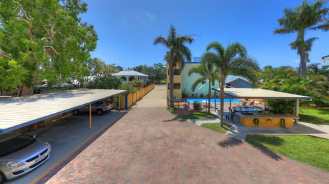 Sky View Units - Accommodation Fremantle 4