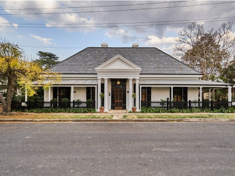 The Regents Park - Accommodation Fremantle 7