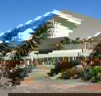 Tuckerbox Motor Inn - Accommodation Fremantle