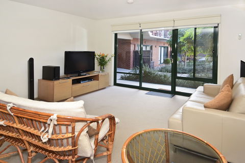 Unit 5 Wyuna Queenscliff - Accommodation Fremantle 1