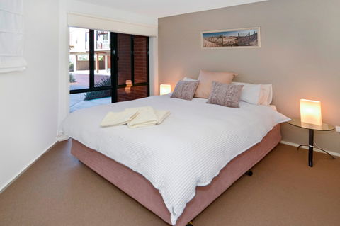 Unit 5 Wyuna Queenscliff - Accommodation Fremantle 4