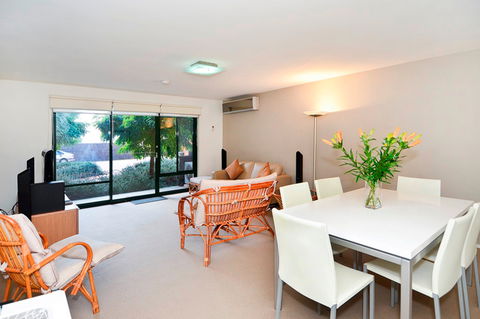 Unit 5 Wyuna Queenscliff - Accommodation Fremantle 6