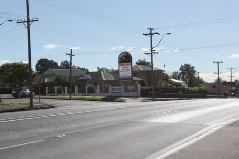 Across Country Motor Inn And Serviced Apartments - Accommodation Fremantle 0