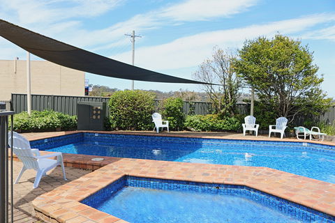 All Decked Out At Penguin Mews - Accommodation Fremantle 1