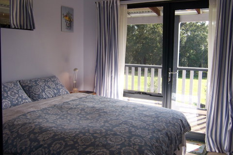Blue House Bed And Breakfast - Accommodation Fremantle 6