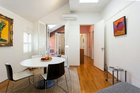 Boutique Apartment Redfern - Accommodation Fremantle 6