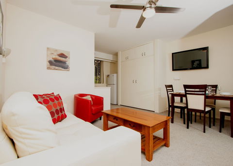 Canberra Short Term And Holiday Accommodation - Accommodation Fremantle 8