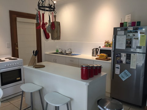 Clarevale Cottage B&B - Accommodation Fremantle 1