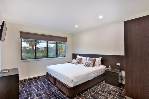 Commodore Motel Mildura - Accommodation Fremantle 1