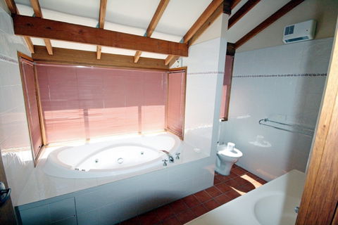 Edzell - Accommodation Fremantle 7