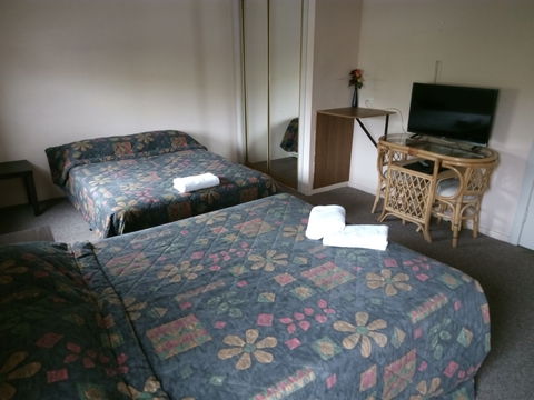 Great Eastern Hotel Motel Young - Accommodation Fremantle 2