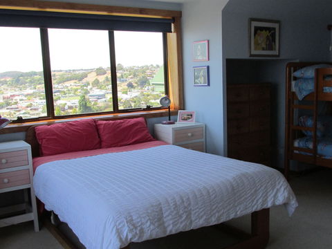 High On Penguin - Accommodation Fremantle 6