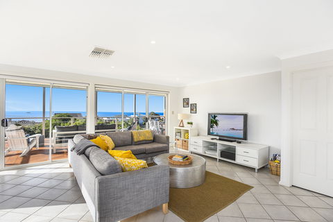 Highview - Panormaic Views Across Encounter Bay - Accommodation Fremantle 2