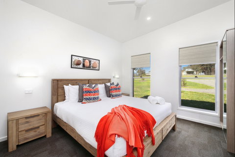 Ironbark Hill Villas - Accommodation Fremantle 0