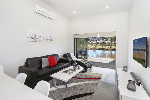 Ironbark Hill Villas - Accommodation Fremantle 2