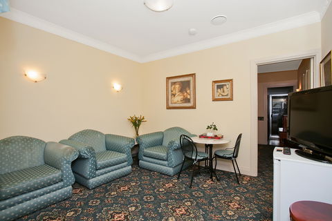 Merton Manor Exclusive Bed & Breakfast - Accommodation Fremantle 3