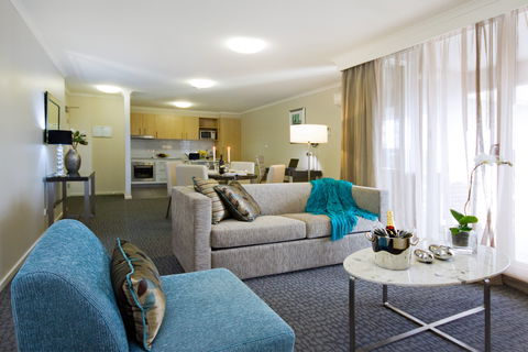 Pacific Suites Canberra - Accommodation Fremantle 5