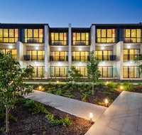 Quality Hotel Taylors Lakes - Accommodation Fremantle