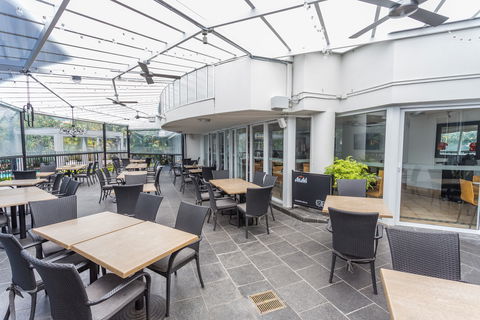 Alpha Sovereign Hotel - Accommodation Fremantle 2
