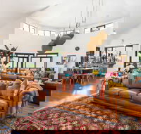 Aquila Retreat Eco Mansion - Accommodation Fremantle