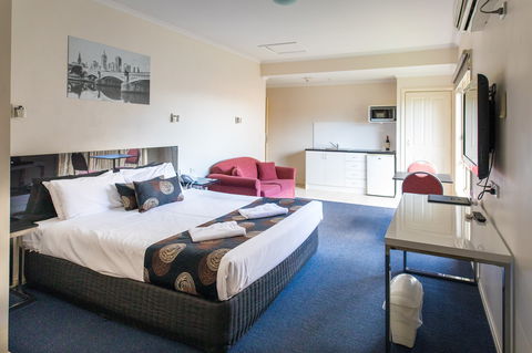 Best Western Mill Park - Accommodation Fremantle 0