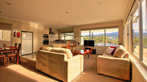Hobart Villa On Moir - Accommodation Fremantle 2