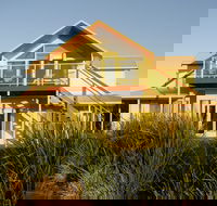 Logans Beach House and Apartments - Accommodation Fremantle