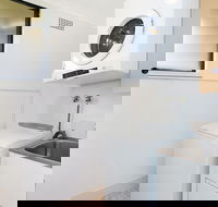 Newcastle Short Stay Apartments - Flagstaff Apartment - Accommodation Fremantle
