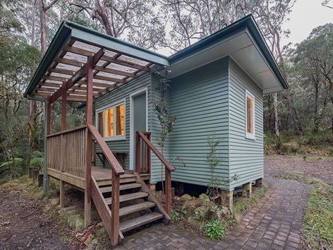 Toms Cabin - Accommodation Fremantle 0