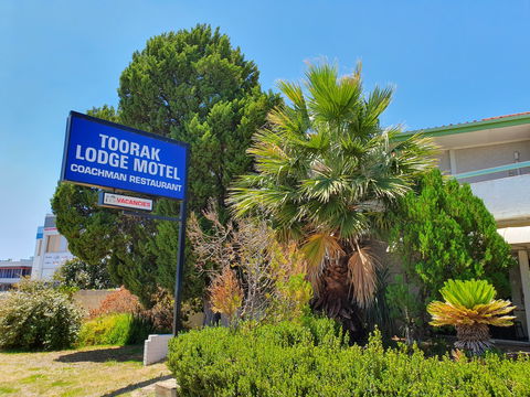 Toorak Lodge - Accommodation Fremantle 2