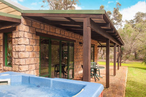 Yelverton Brook Eco Spa Retreat And Conservation Sanctuary - Accommodation Fremantle 1