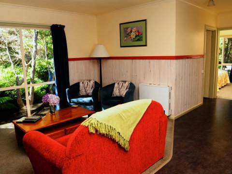Crays Accommodation - The Esplanade - Accommodation Fremantle 0