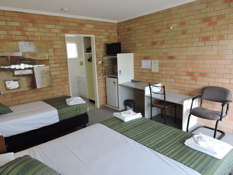 Hotel Motel 5 - Accommodation Fremantle 2