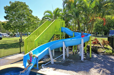Poona Palms Holiday Park - Accommodation Fremantle 2